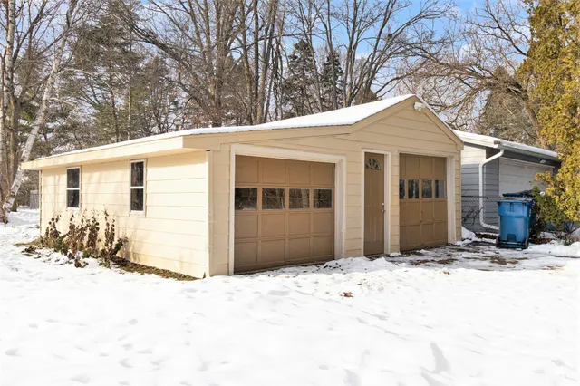 $279,000 | 1725 Nichols Road, Kalamazoo, MI 49006