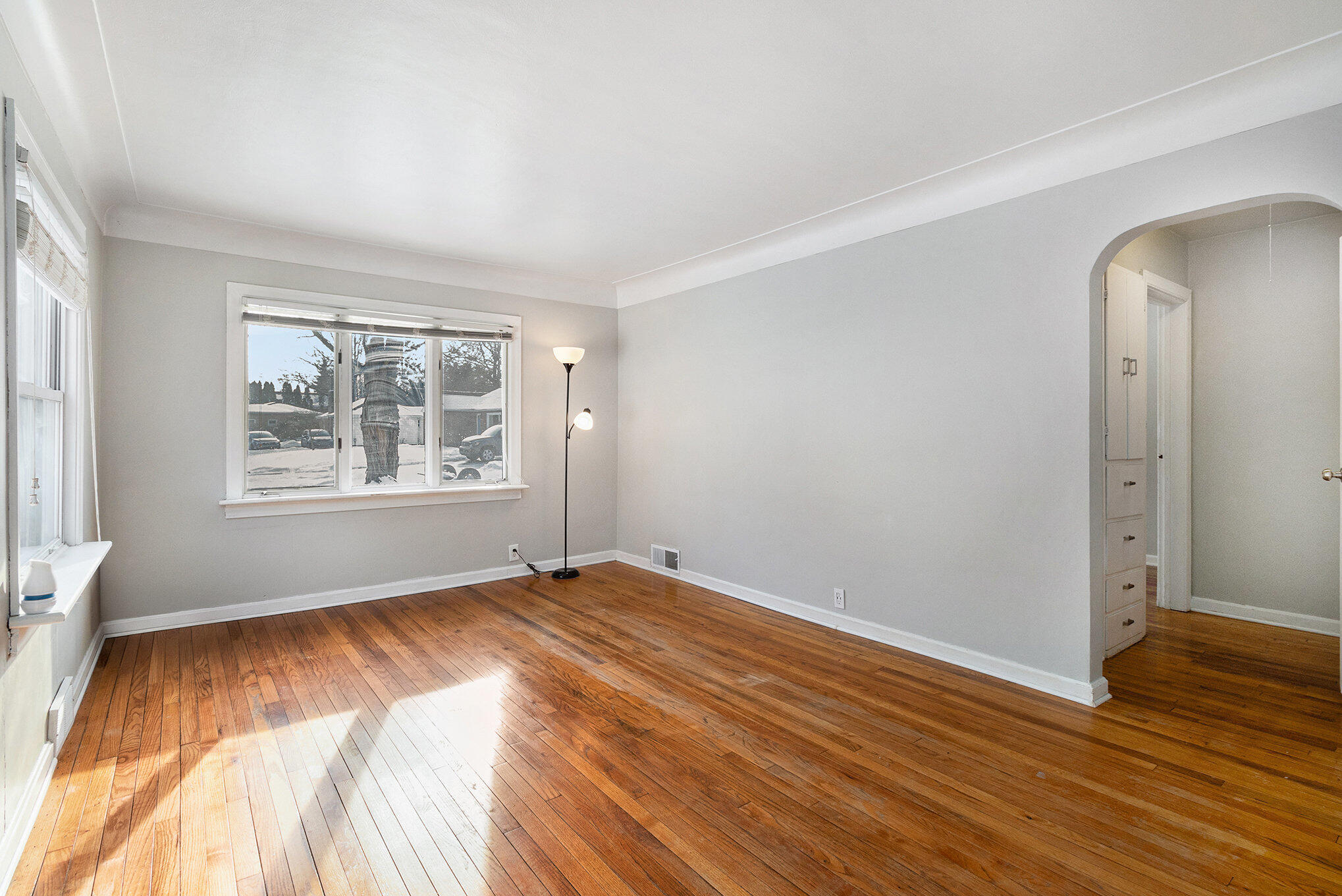 1725 Nichols Road Kalamazoo, MI 49006 - Photo 4 of 29 1725 Nichols Road