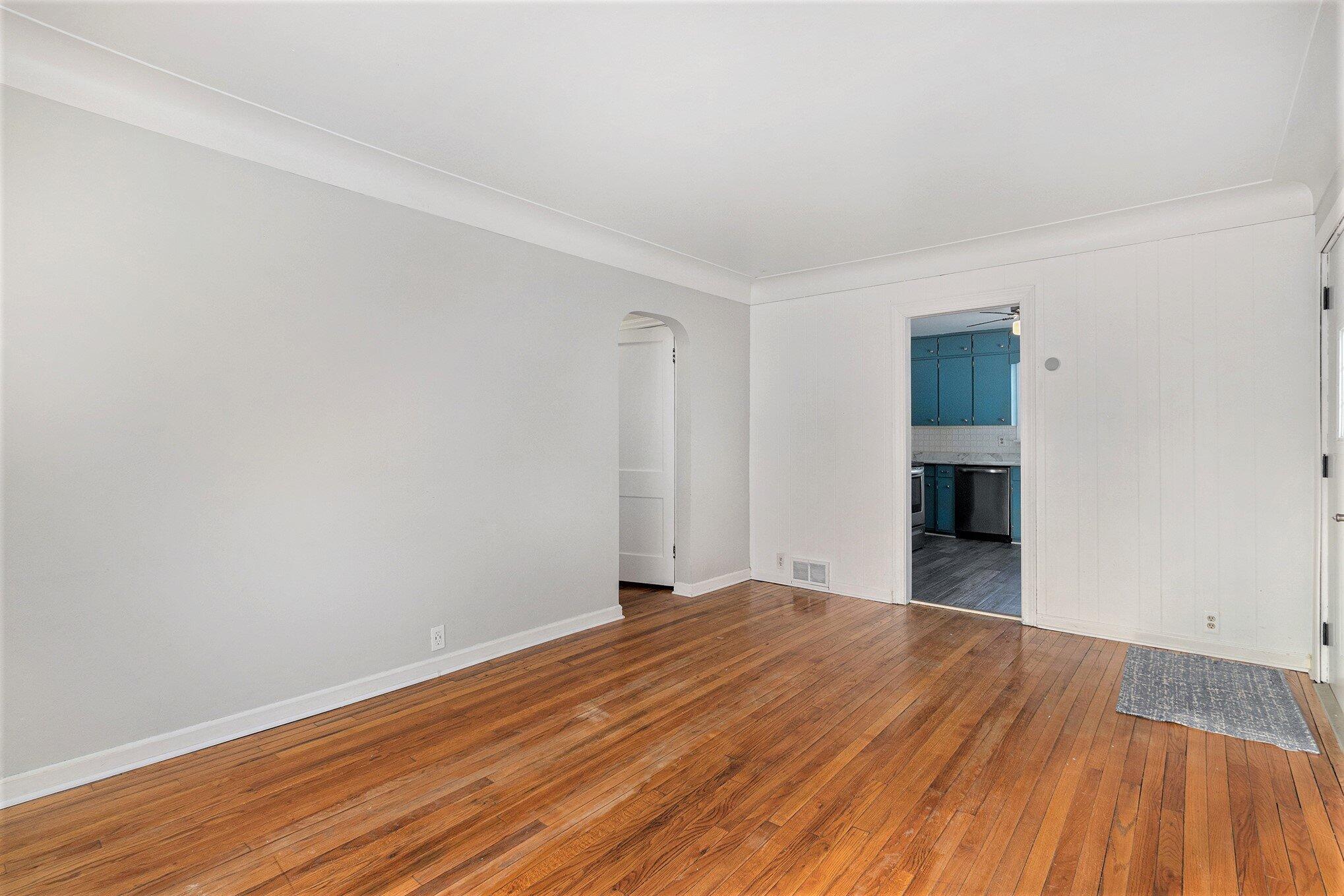 1725 Nichols Road Kalamazoo, MI 49006 - Photo 10 of 29 1725 Nichols Road