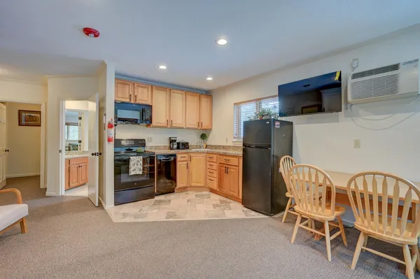 $258,000 | 8 T River Run Drive, Unit T, Bartlett, NH 03812