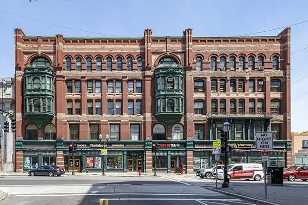 $2,495 | 105 Paige Street, Unit 215, Lowell, MA 01852