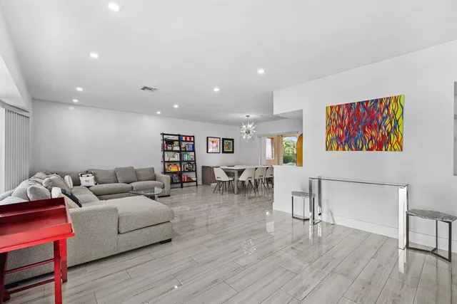 $1,175,000 | 3500 North 46th Avenue, Hollywood, FL 33021