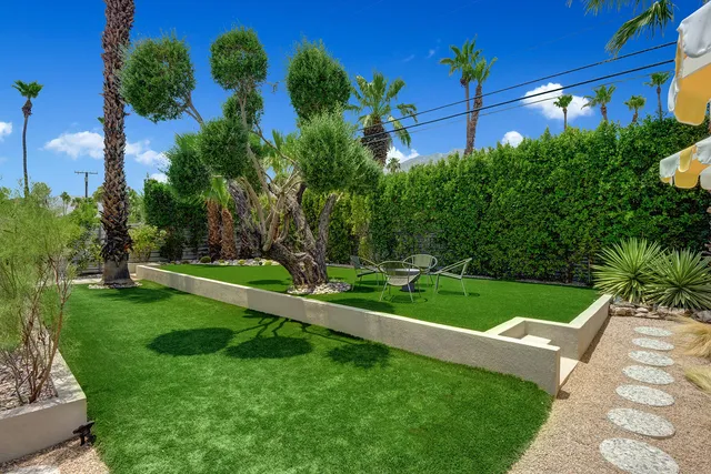 $1,625,000 | 2101 North Berne Drive, Palm Springs, CA 92262