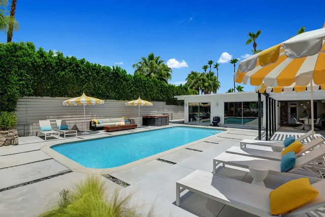 $1,625,000 | 2101 North Berne Drive, Palm Springs, CA 92262