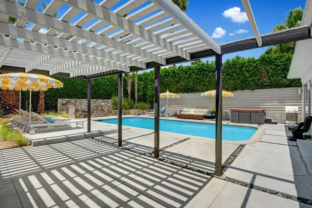 $1,625,000 | 2101 North Berne Drive, Palm Springs, CA 92262