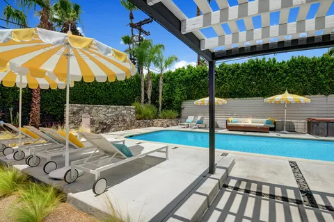 $1,625,000 | 2101 North Berne Drive, Palm Springs, CA 92262