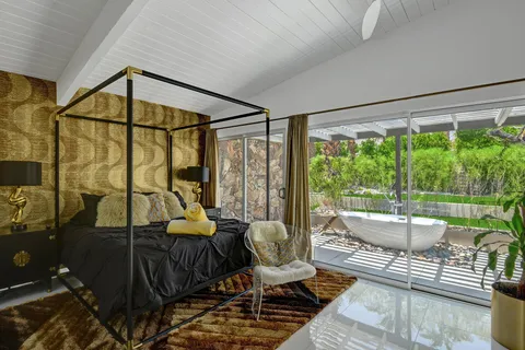 $1,625,000 | 2101 North Berne Drive, Palm Springs, CA 92262