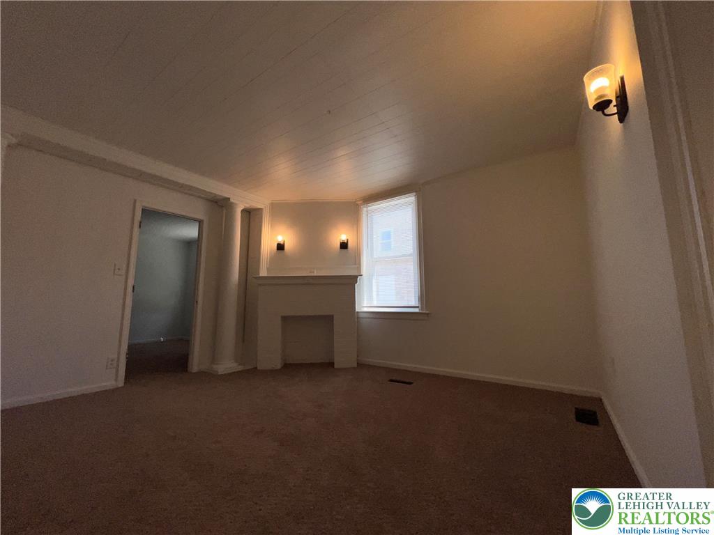 313 Main Street, Unit 1 Slatington, PA 18080 - Photo 9 of 14