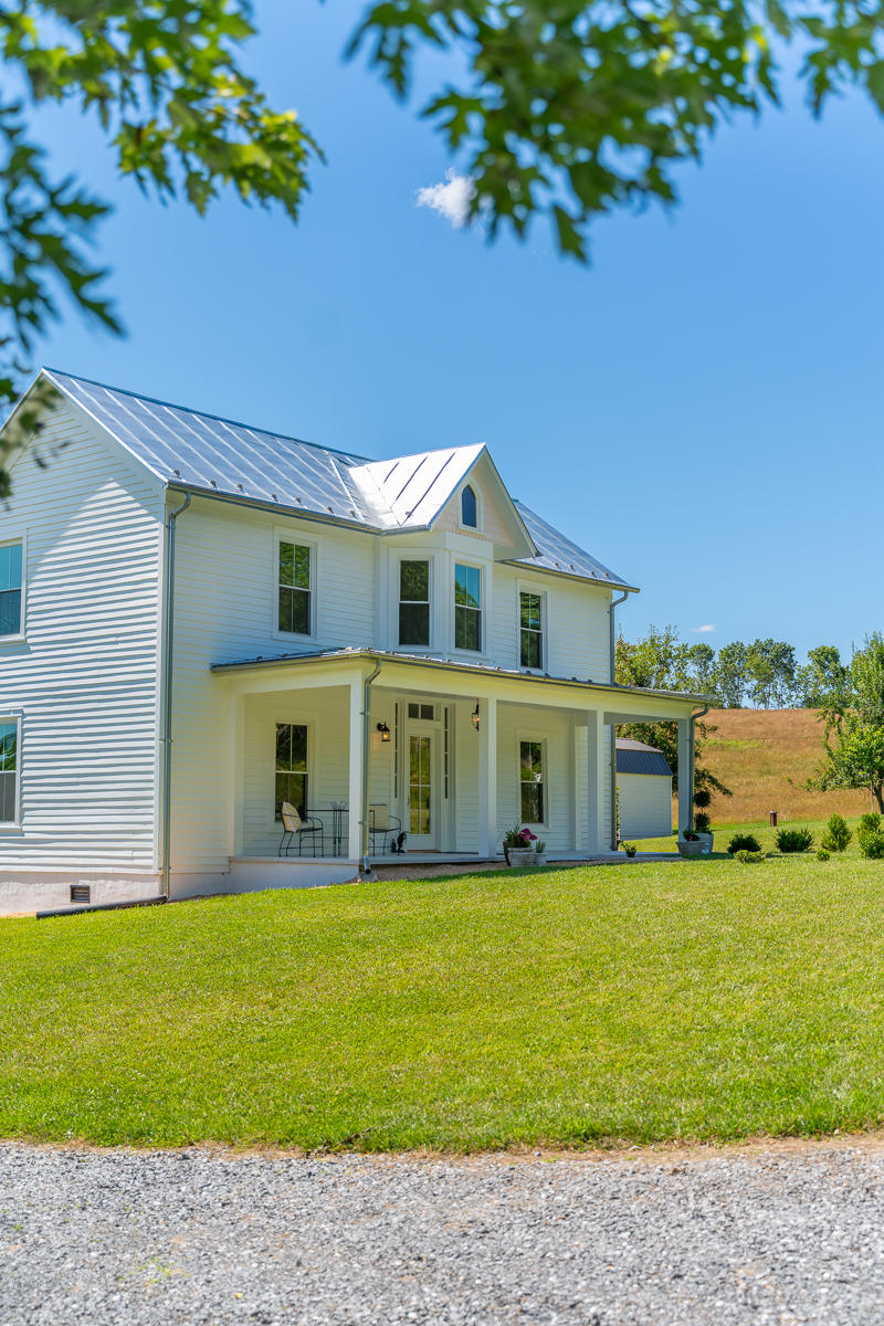 741 Smokey Row Road Lexington, VA 24450 - Photo 39 of 46 DSC02267