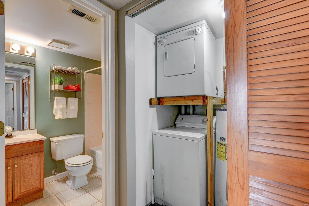 708 Ridgeside Drive, Unit G Ballwin, MO 63021 - Photo 19 of 25 Gallery Image 19