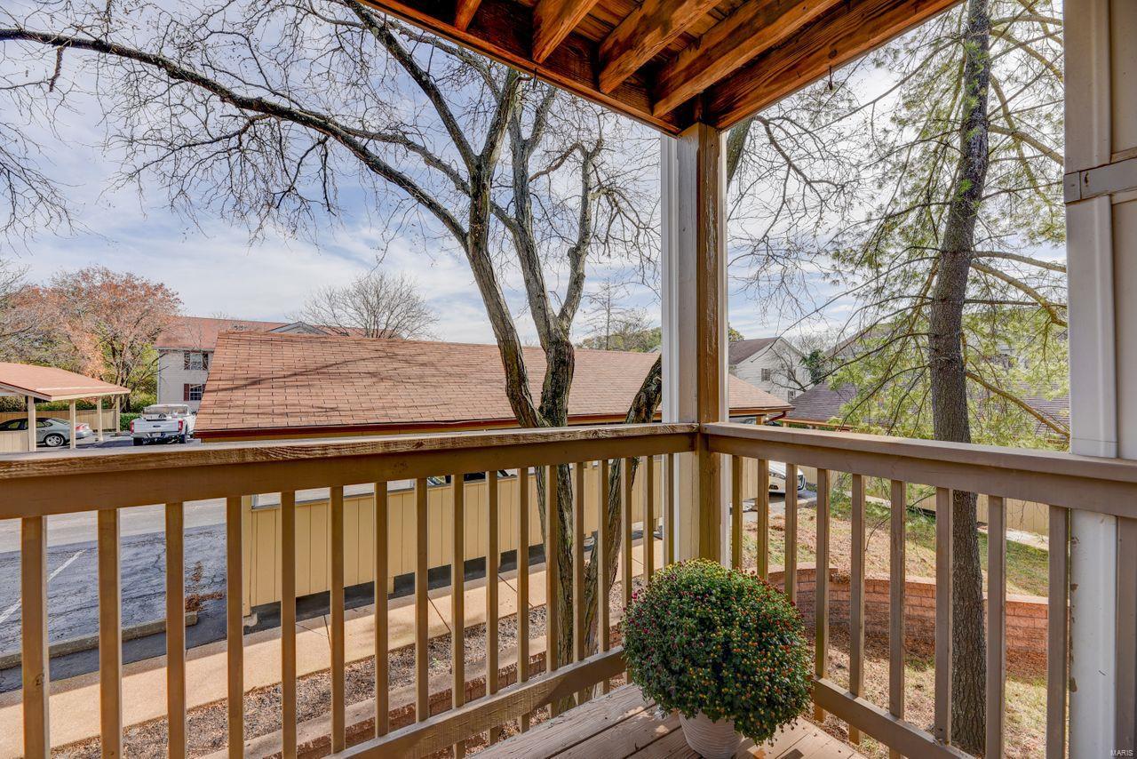 708 Ridgeside Drive, Unit G Ballwin, MO 63021 - Photo 10 of 25 Gallery Image 10