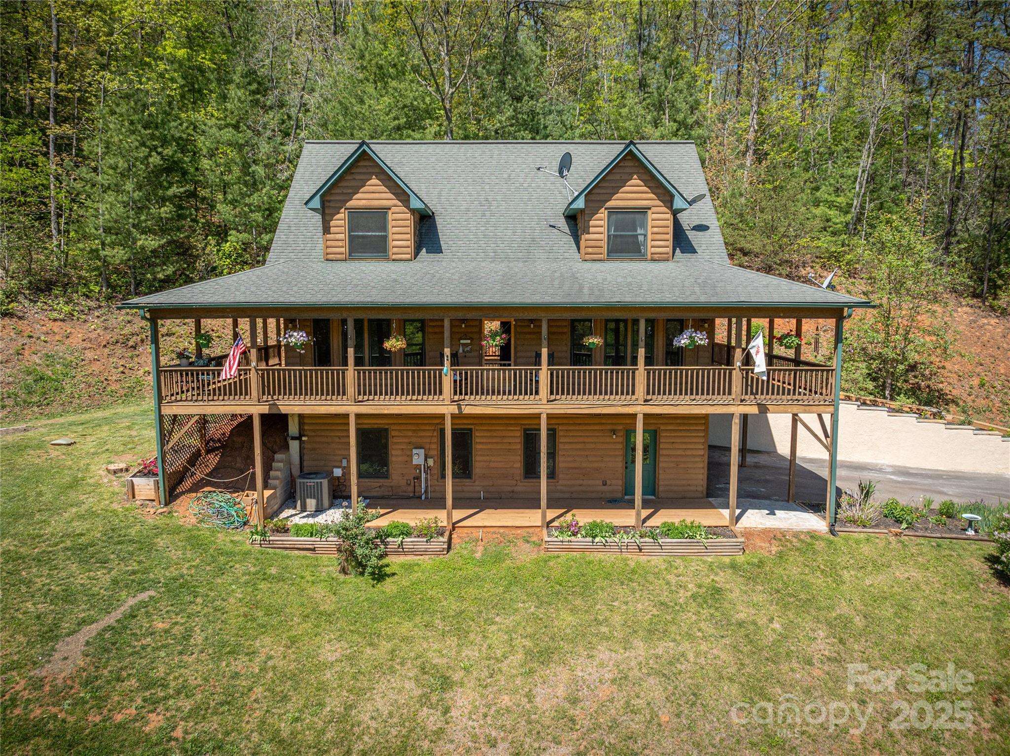 234 Deer Run Road Canton, NC 28716 - Photo 2 of 48 front view of a house with a yard