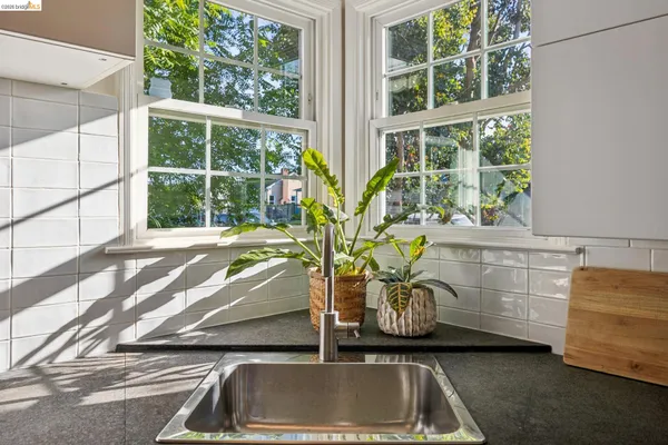 $679,000 | 738 Ventura Street, Richmond, CA 94805