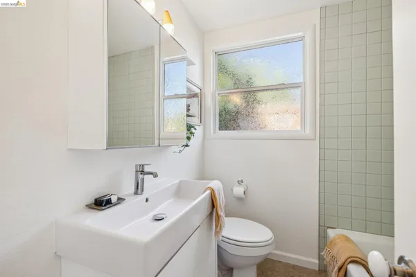 $679,000 | 738 Ventura Street, Richmond, CA 94805