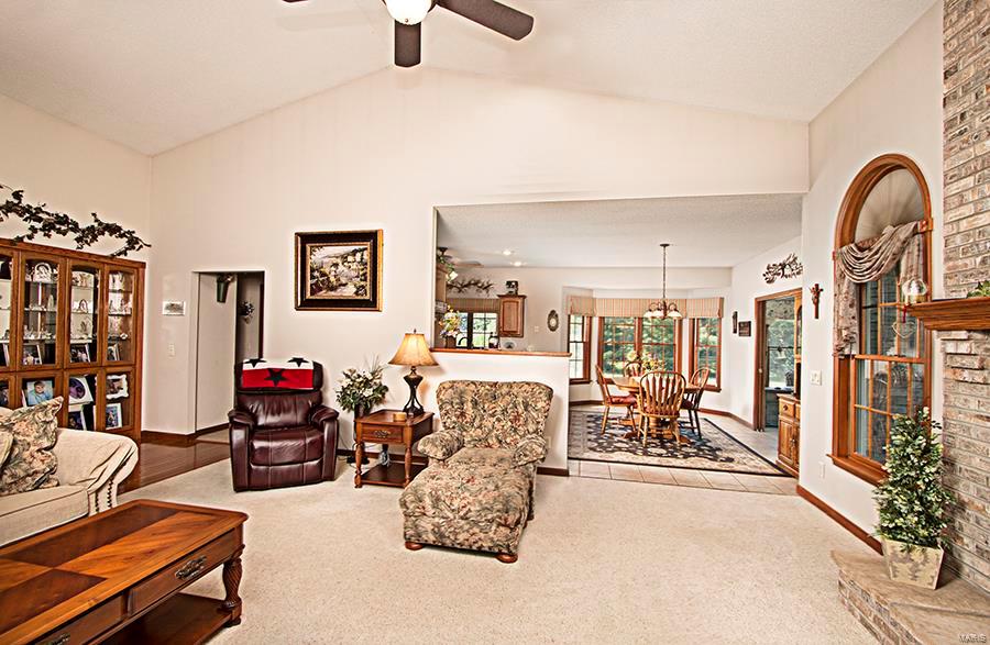 15987 Old State Road Carlyle, IL 62231 - Photo 21 of 66