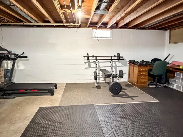 $300,000 | 113 Oklahoma Avenue, Adrian, MN 56110