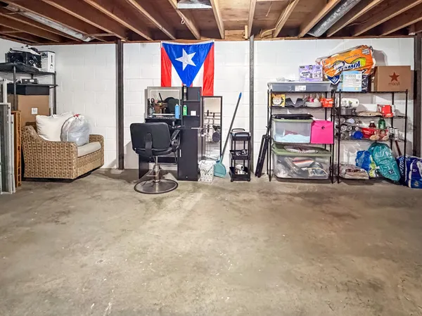 $300,000 | 113 Oklahoma Avenue, Adrian, MN 56110