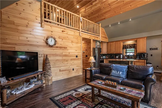 $625,000 | 277 South Shore Road, Webb, NY 13420