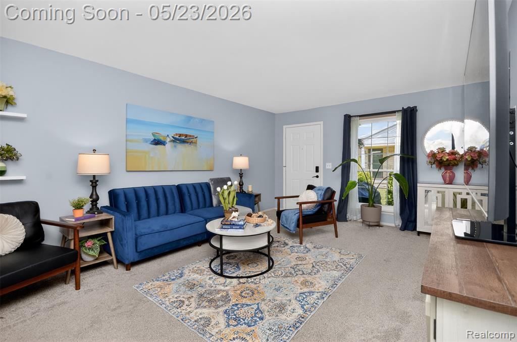 70 Pine Tree Ridge, Unit 2 Waterford, MI 48327 - Photo 4 of 36