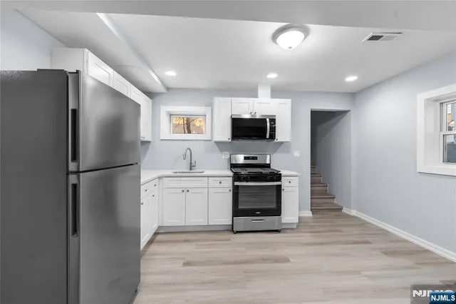 $2,400 | 184 High Street, Unit G, Hackensack, NJ 07601