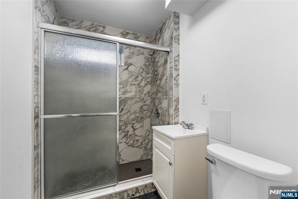 184 High Street, Unit G Hackensack, NJ 07601 - Photo 8 of 11