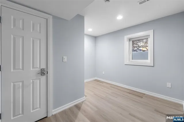 $2,400 | 184 High Street, Unit G, Hackensack, NJ 07601