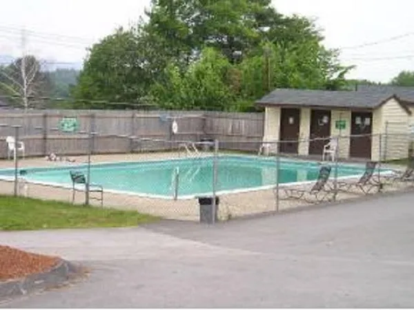 $1,850 | 134 Mammoth Road, Unit 29, Hooksett, NH 03106