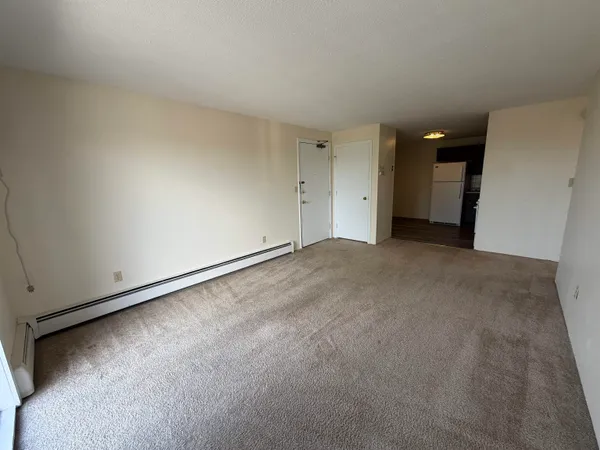 $1,850 | 134 Mammoth Road, Unit 29, Hooksett, NH 03106