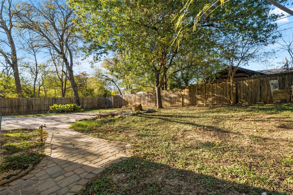 6710 Kings Point West Austin, TX 78723 - Photo 35 of 40