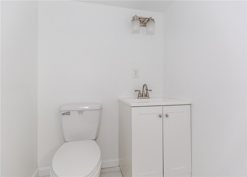 34 Wasaga Road Pawtucket, RI 02861 - Photo 26 of 30 Lower level bathroom