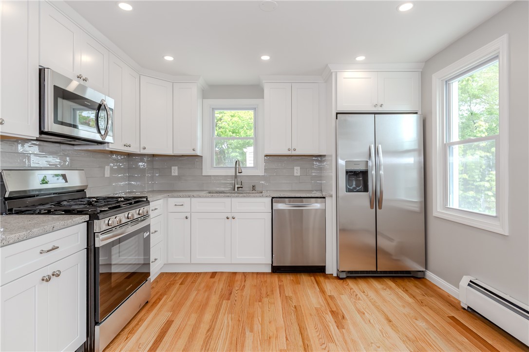 34 Wasaga Road Pawtucket, RI 02861 - Photo 9 of 30 Kitchen