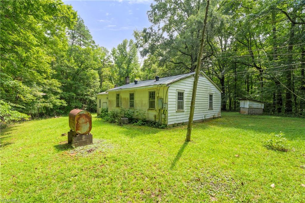 955 Valleystream Road Winston-Salem, NC 27104 - Photo 15 of 19 Gallery Image 15