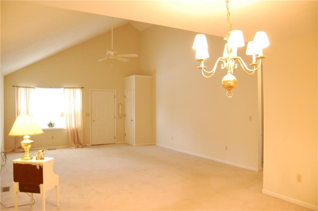 473 Ridgeview Circle East, Unit 473 Springfield, OH 45504 - Photo 5 of 14