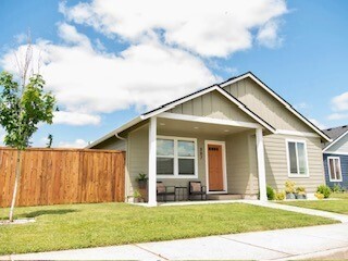 507 Powell Avenue Winlock, WA 98596 - Photo 2 of 35