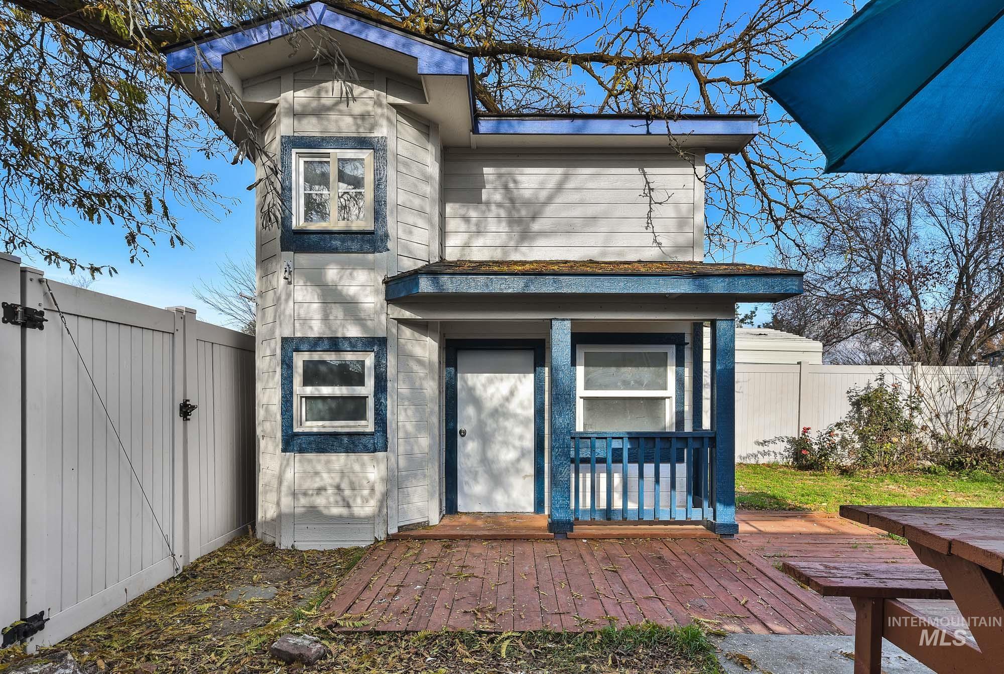 901 East 2nd Street South Middleton, ID 83644 - Photo 26 of 50 View of exterior entry with a deck and a gate