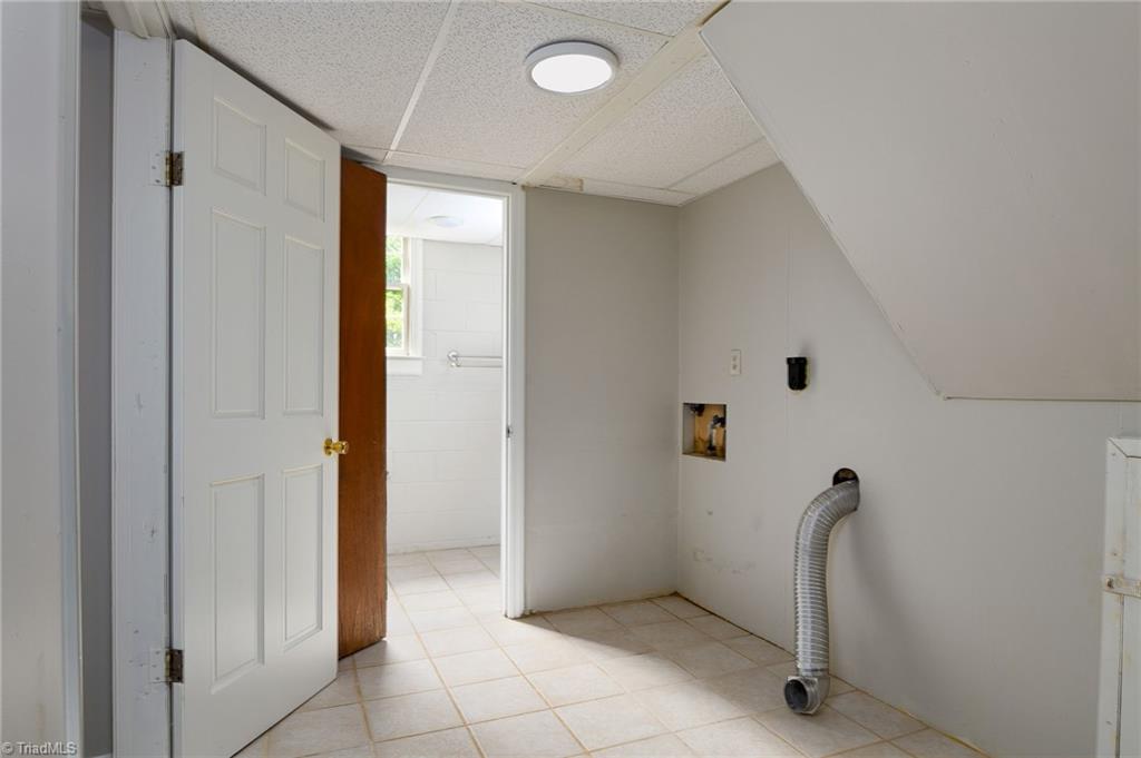 3030 Prytania Road Winston-Salem, NC 27106 - Photo 29 of 33 Lower level laundry - chutes from both UL baths