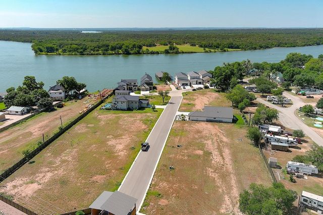 $225,500 | 20 Aqua Way, Kingsland, TX 78639