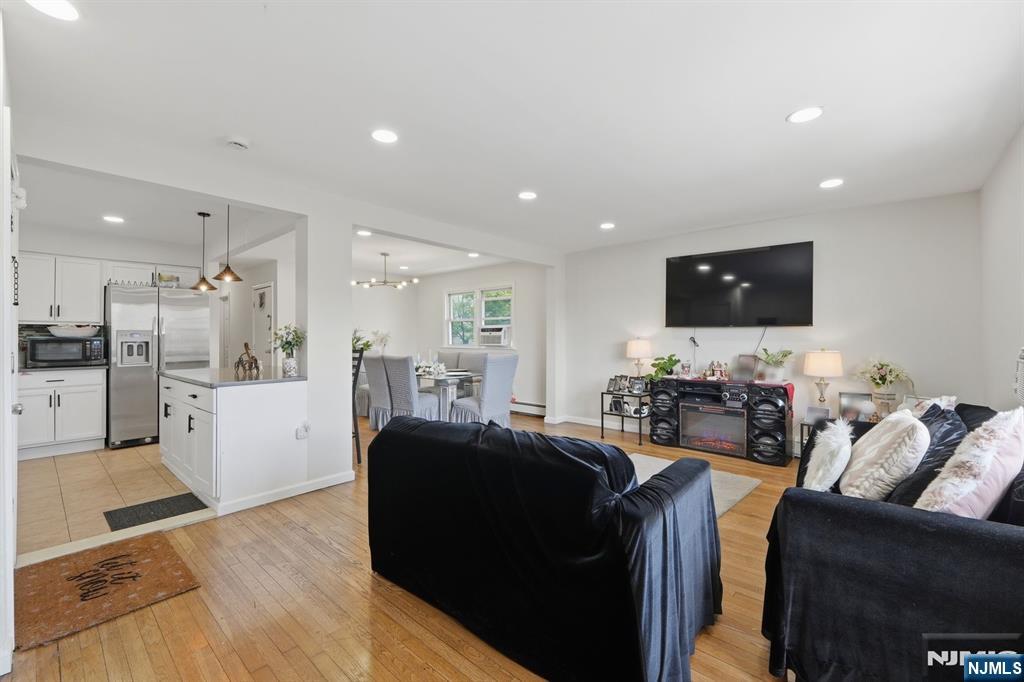 1134 Rivington Street Roselle, NJ 07203 - Photo 2 of 26