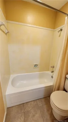 $199,500 | 4107 Oak Point Lane, Lake Charles, LA 70605