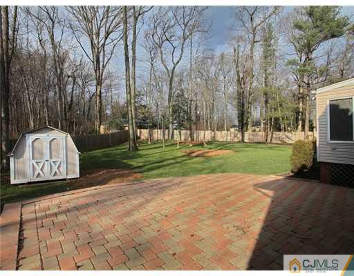 14 Golf Road Edison, NJ 08820 - Photo 17 of 20 a view of a park with large trees