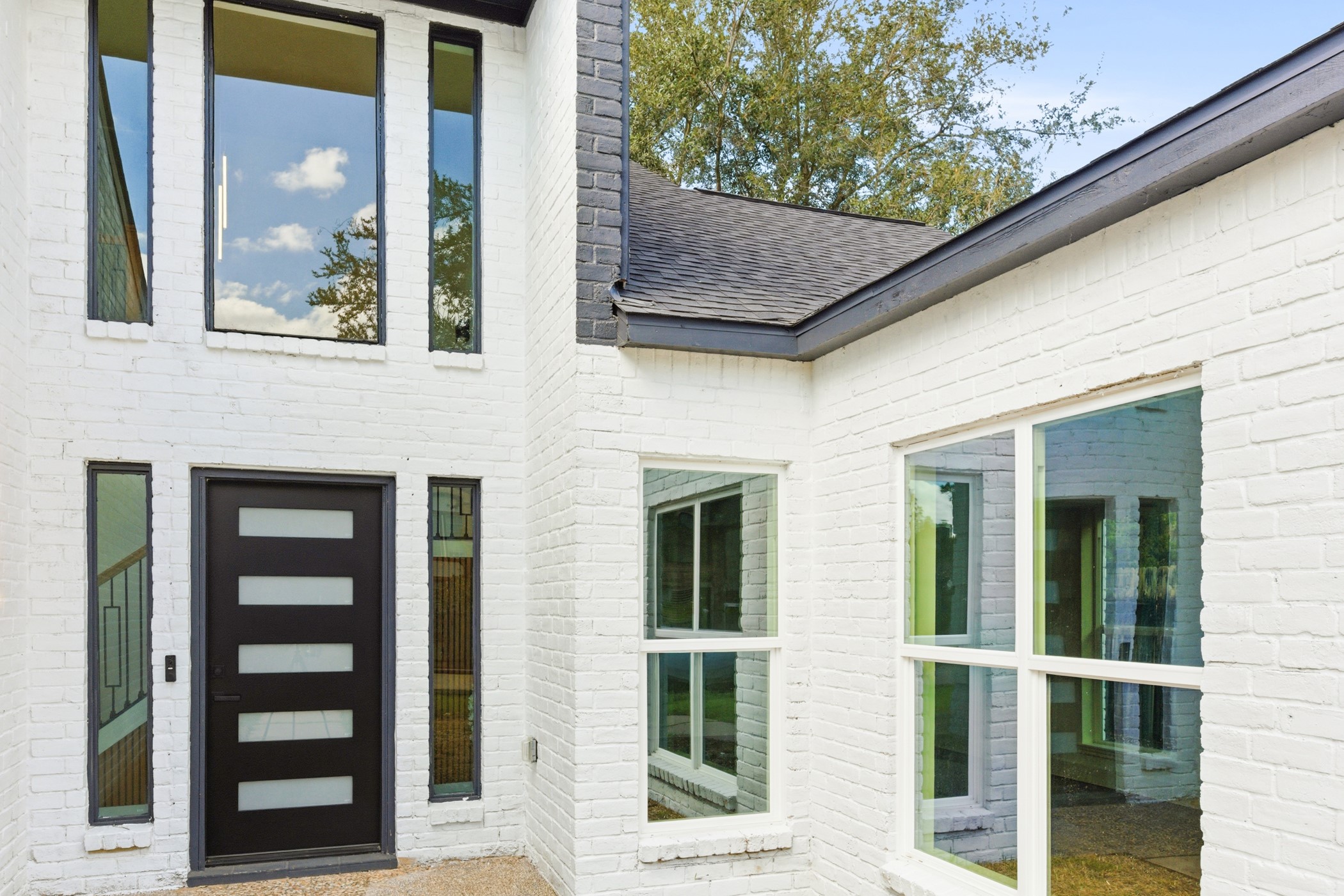 7338 San Ramon Drive Houston, TX 77083 - Photo 3 of 38 a view of a entrance gate of the house
