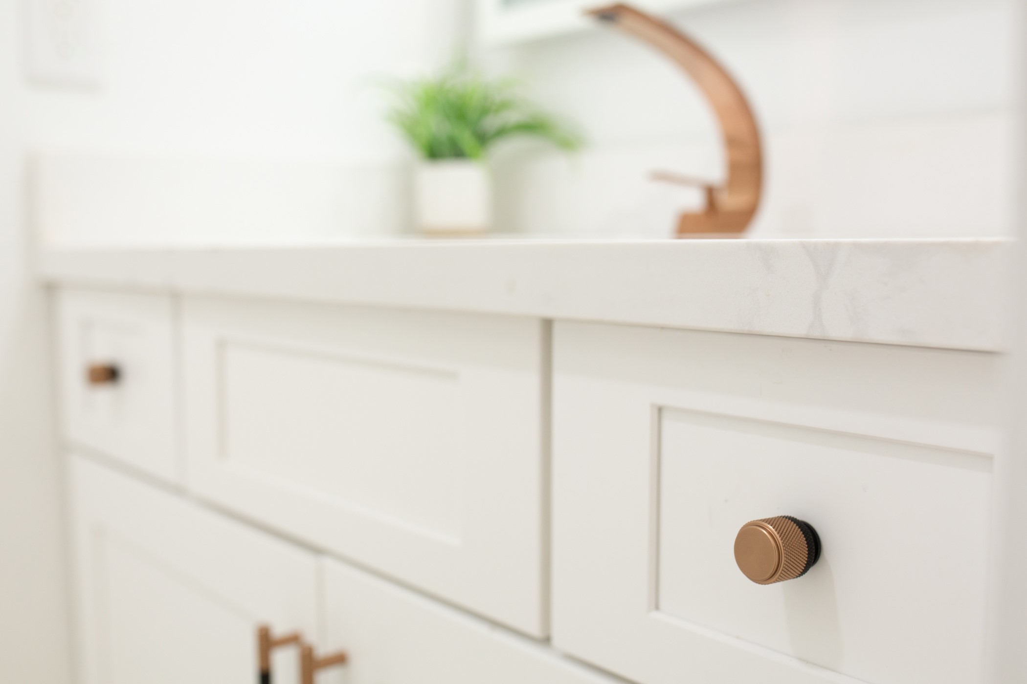7338 San Ramon Drive Houston, TX 77083 - Photo 31 of 38 a close view of sink
