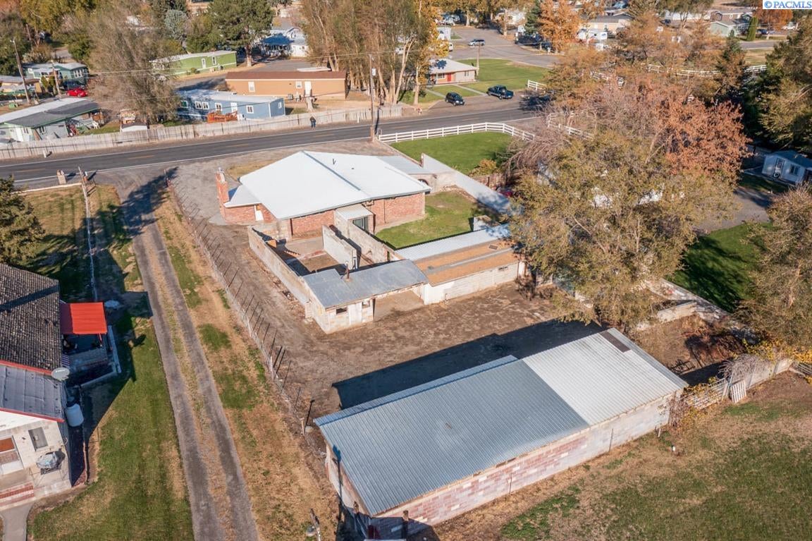 202703 East Bowles Road Kennewick, WA 99337 - Photo 29 of 35 Gallery Image 29