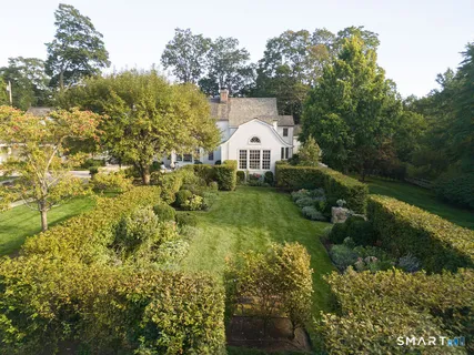 $6,895,000 | 372 Brushy Ridge Road, New Canaan, CT 06840
