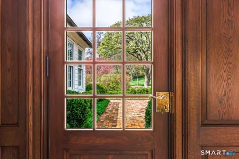 $6,895,000 | 372 Brushy Ridge Road, New Canaan, CT 06840