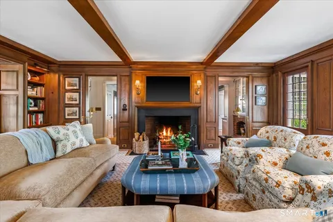 $6,895,000 | 372 Brushy Ridge Road, New Canaan, CT 06840