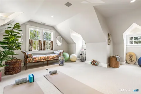 $6,895,000 | 372 Brushy Ridge Road, New Canaan, CT 06840