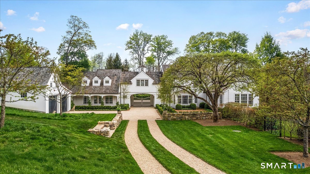 372 Brushy Ridge Road New Canaan, CT 06840 - Photo 3 of 40