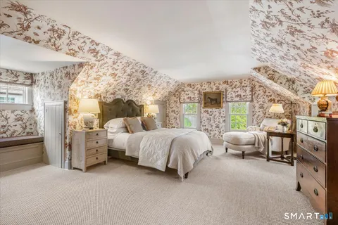 $6,895,000 | 372 Brushy Ridge Road, New Canaan, CT 06840