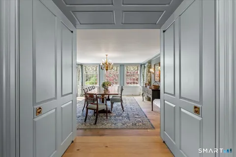 $6,895,000 | 372 Brushy Ridge Road, New Canaan, CT 06840